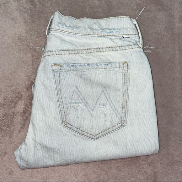 MOTHER Denim - Mother the dropout fray distressed Jean size 26/L26